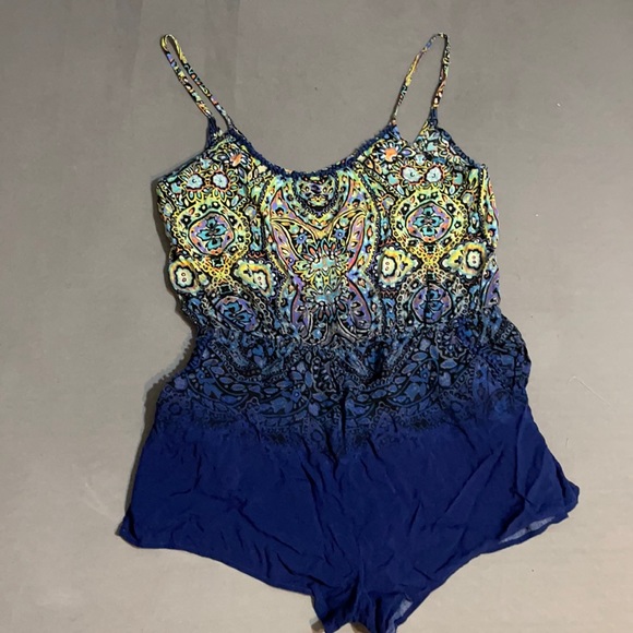 Victoria’s Secret romper - Picture 1 of 4